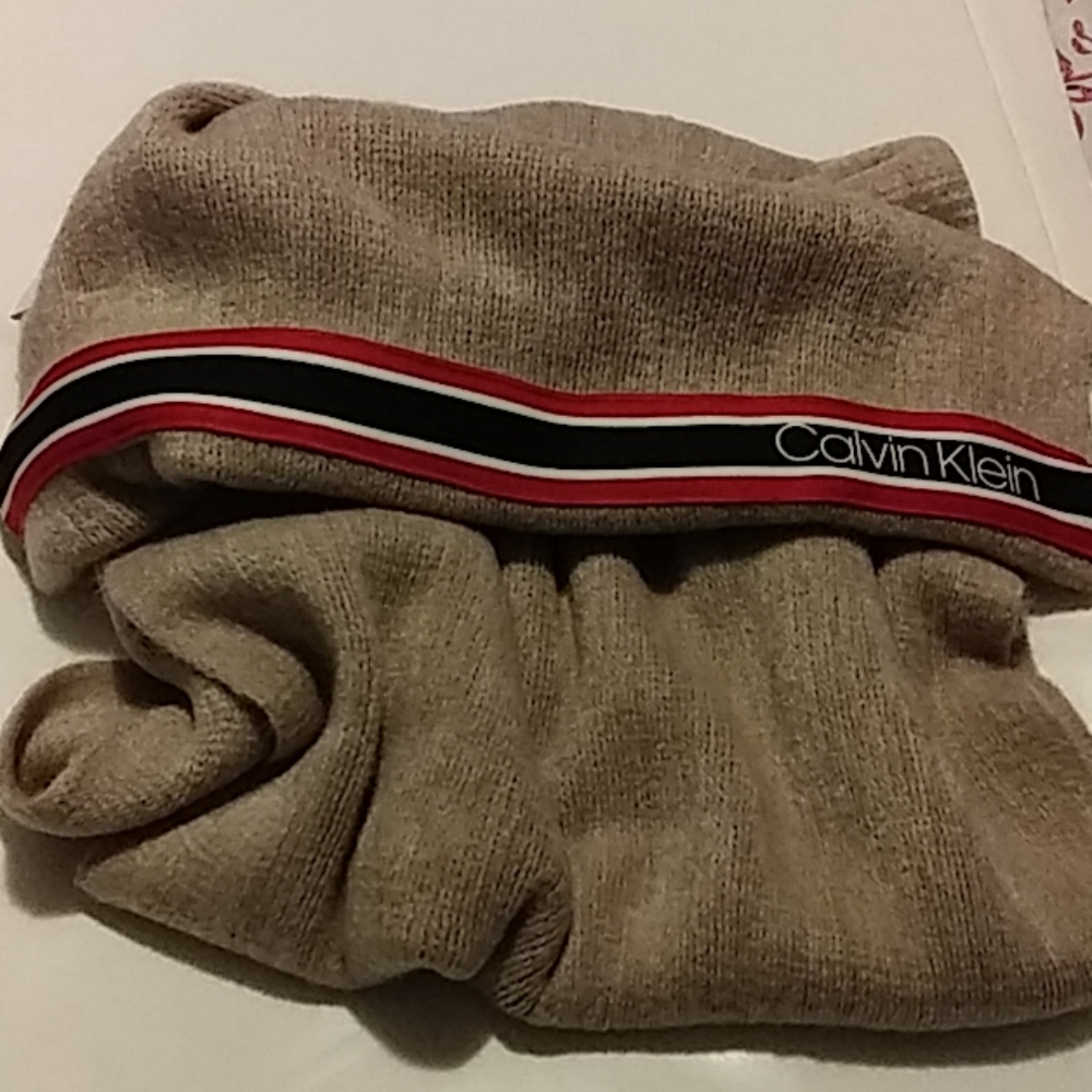 SALE CALVIN KLEIN INFINITY LOOP SCARF